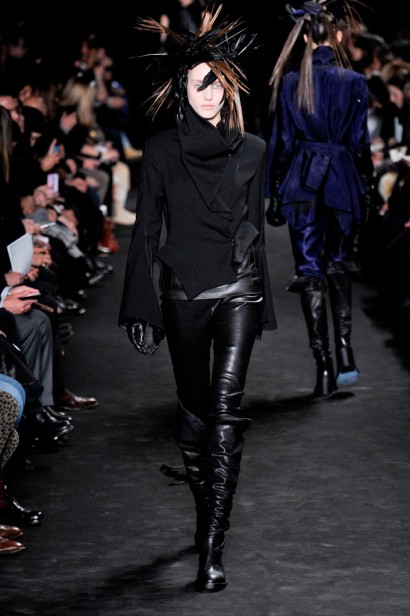 desfile-ann-demeulemeester-paris-inv2012-114