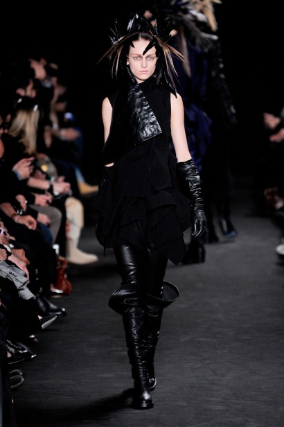 desfile-ann-demeulemeester-paris-inv2012-115
