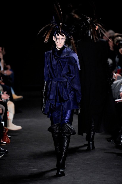 desfile-ann-demeulemeester-paris-inv2012-117