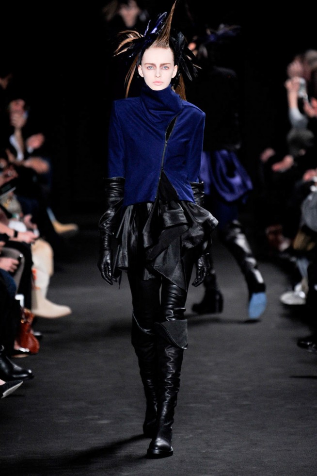 desfile-ann-demeulemeester-paris-inv2012-120