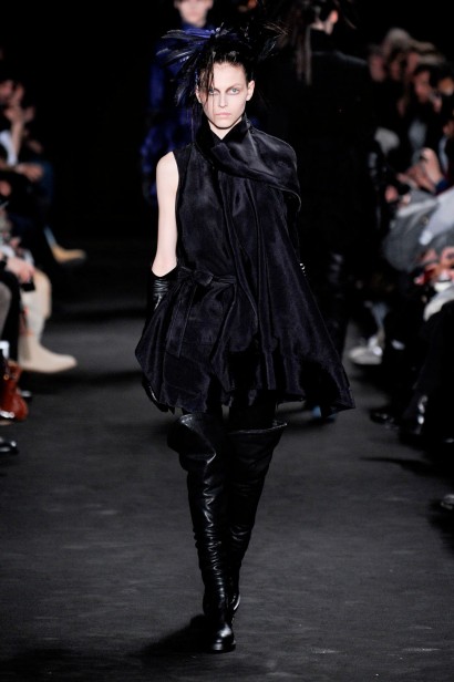 desfile-ann-demeulemeester-paris-inv2012-124