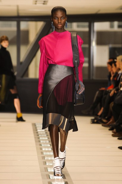 desfile-balenciaga-paris-inv2012-107