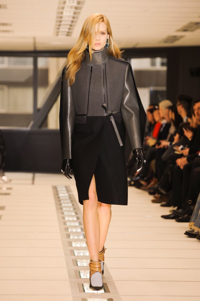 desfile-balenciaga-paris-inv2012-128