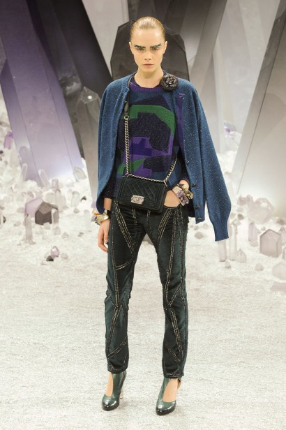 desfile-chanel-paris-inverno2012-120