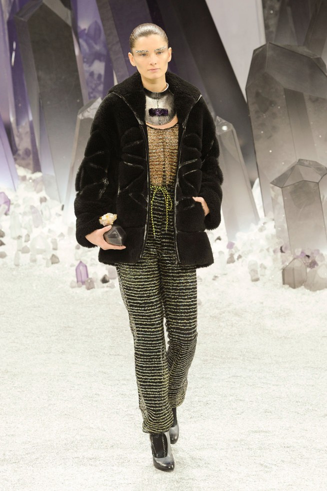 desfile-chanel-paris-inverno2012-136