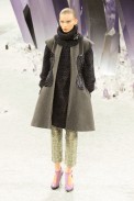 desfile-chanel-paris-inverno2012-145