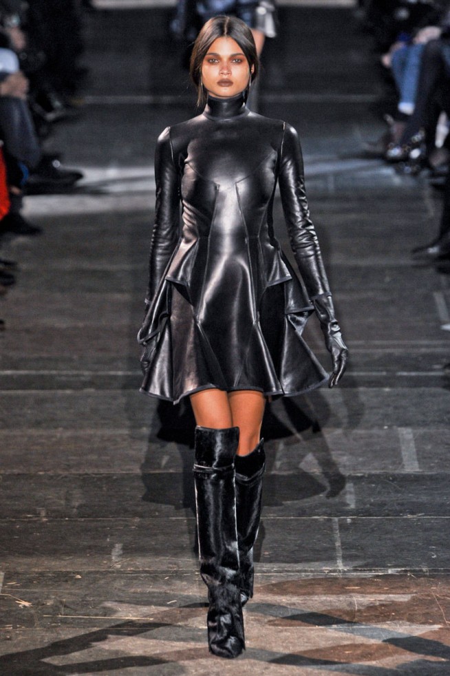 desfile-givenchy-paris-inv2012-101