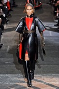 desfile-givenchy-paris-inv2012-111