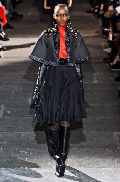 desfile-givenchy-paris-inv2012-119