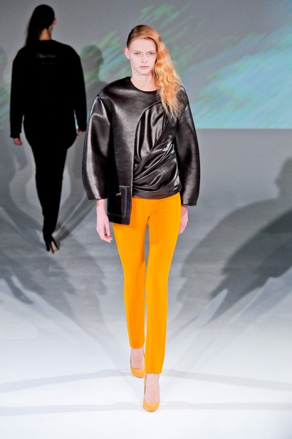 desfile-hussein-chalayan-paris-inv2012-139