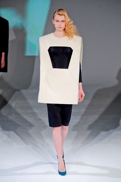 desfile-hussein-chalayan-paris-inv2012-154