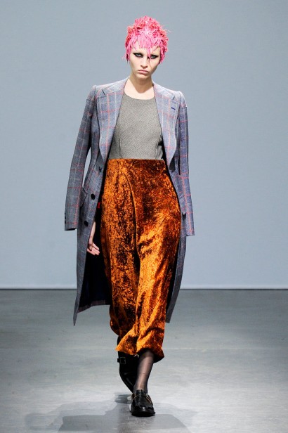 desfile-junya-watanabe-paris-inv2012-102