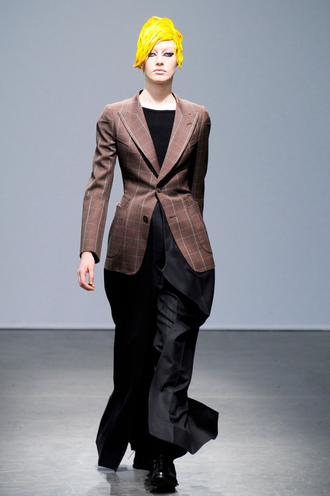 desfile-junya-watanabe-paris-inv2012-110