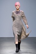 desfile-junya-watanabe-paris-inv2012-119