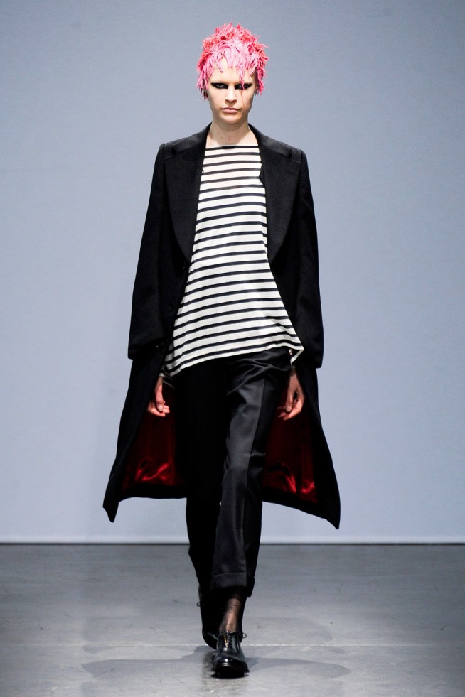 desfile-junya-watanabe-paris-inv2012-125