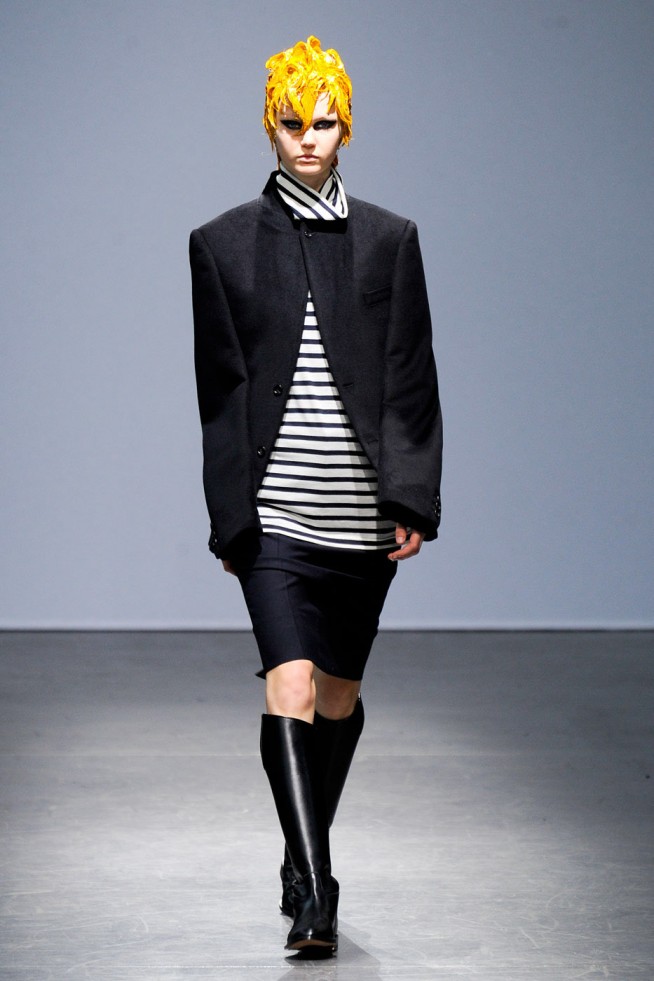 desfile-junya-watanabe-paris-inv2012-126