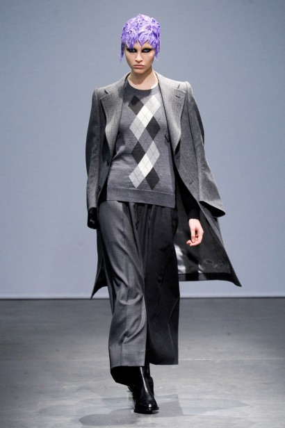 desfile-junya-watanabe-paris-inv2012-132