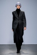 desfile-junya-watanabe-paris-inv2012-136