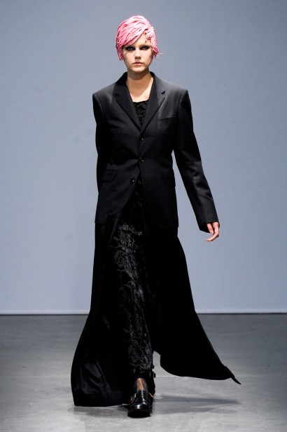 desfile-junya-watanabe-paris-inv2012-139
