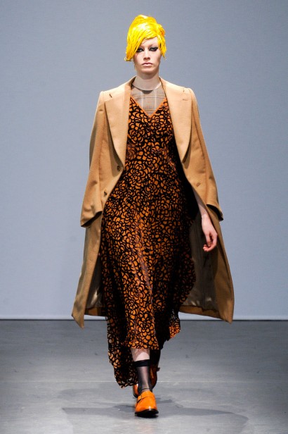 desfile-junya-watanabe-paris-inv2012-140