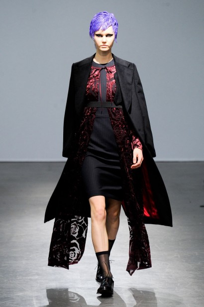 desfile-junya-watanabe-paris-inv2012-146