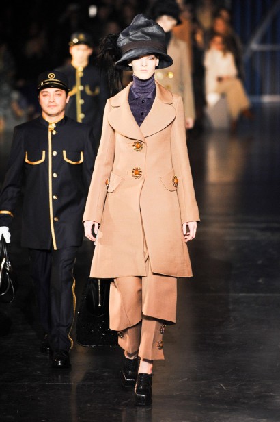 desfile-louis-vuitton-paris-inverno2012-100