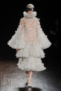 desfile-mcqueen-paris-inverno2012-122