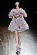 desfile-mcqueen-paris-inverno2012-130