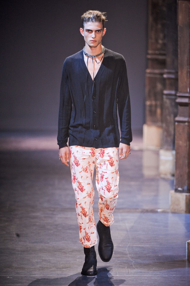 desfile-ann-demeulemeester-paris-men-verao2013-101