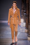 desfile-ann-demeulemeester-paris-men-verao2013-110