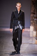 desfile-ann-demeulemeester-paris-men-verao2013-128