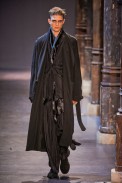 desfile-ann-demeulemeester-paris-men-verao2013-129