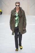 desfile-burberry-milao-men-verao2013-127