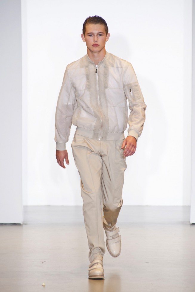 desfile-calvin-klein-milao-men-verao2013-107