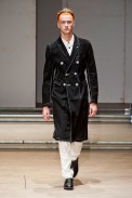 desfile-comme-des-garcons-men-verao2013-110