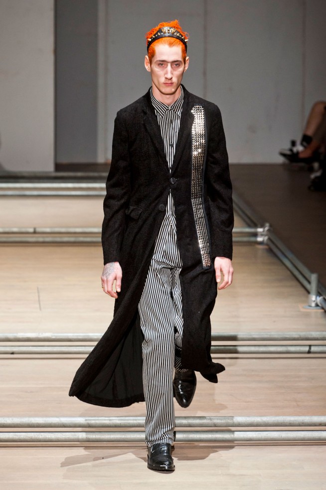 desfile-comme-des-garcons-men-verao2013-122