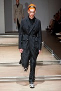 desfile-comme-des-garcons-men-verao2013-125