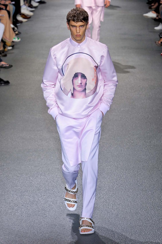 desfile-givenchy-men-verao2013-109
