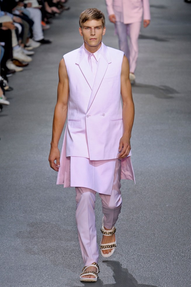 desfile-givenchy-men-verao2013-111