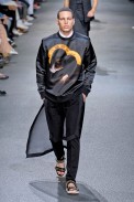 desfile-givenchy-men-verao2013-130