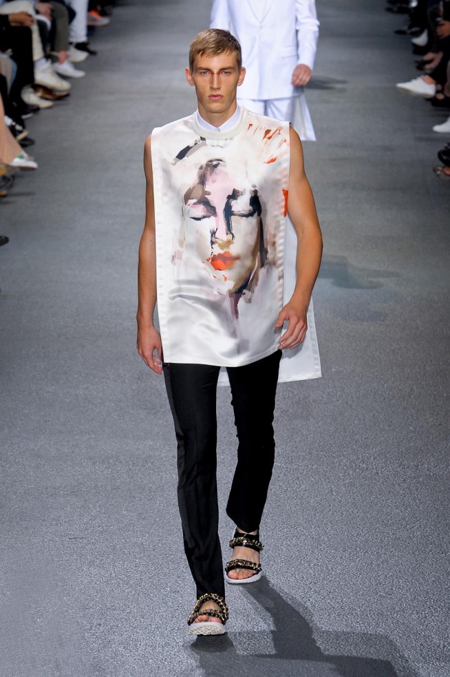 desfile-givenchy-men-verao2013-136