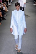 desfile-givenchy-men-verao2013-141