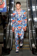 desfile-moschino-milao-men-verao2013-106