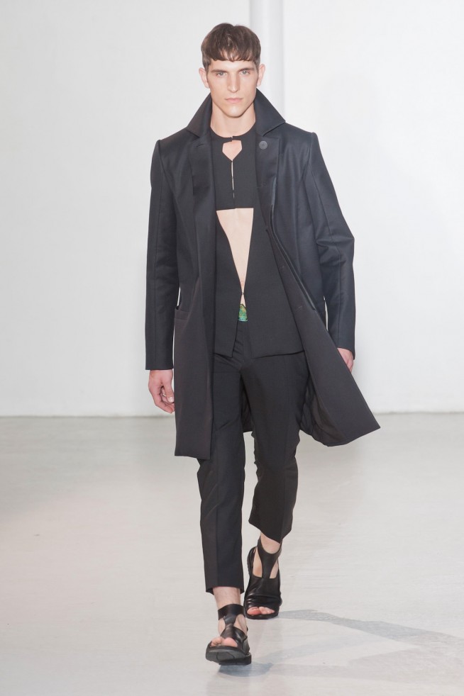 desfile-mugler-paris-men-verao2013-103