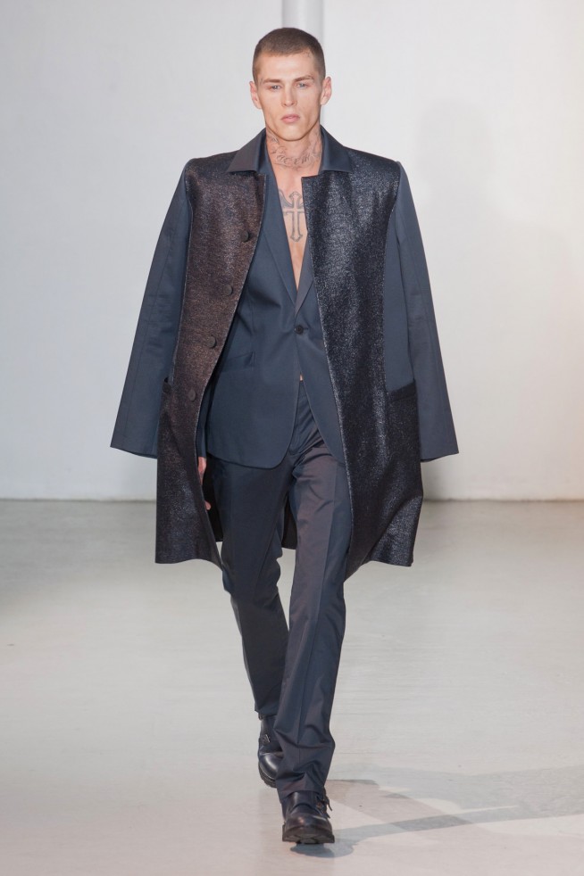desfile-mugler-paris-men-verao2013-128