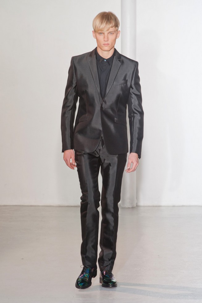 desfile-mugler-paris-men-verao2013-129