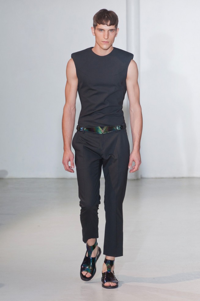 desfile-mugler-paris-men-verao2013-131