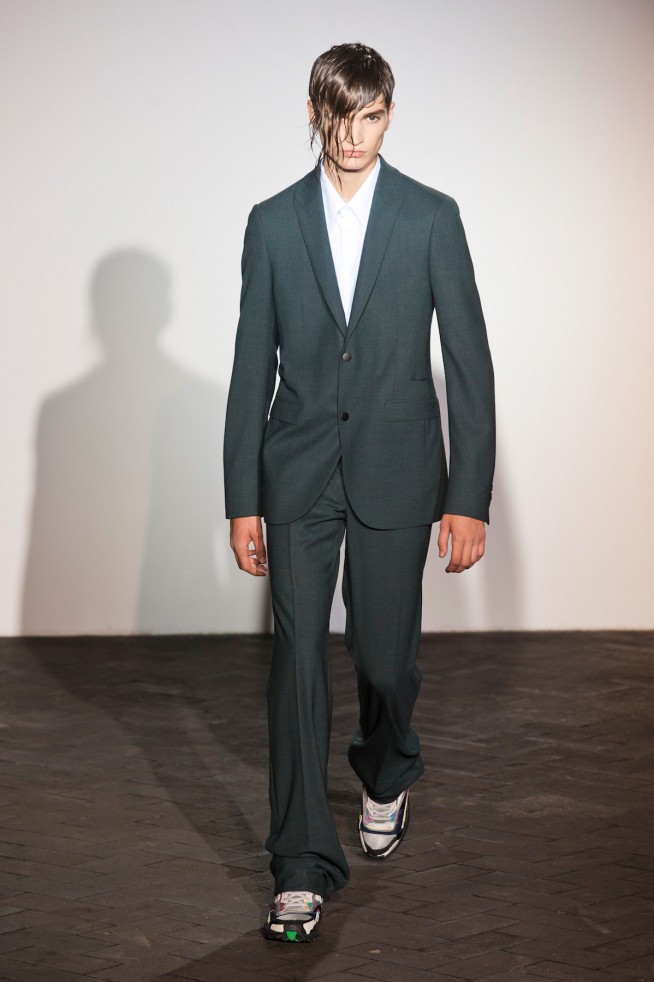 desfile-raf-simons-paris-men-verao2013-105