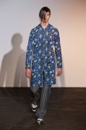desfile-raf-simons-paris-men-verao2013-128