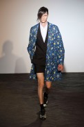 desfile-raf-simons-paris-men-verao2013-129
